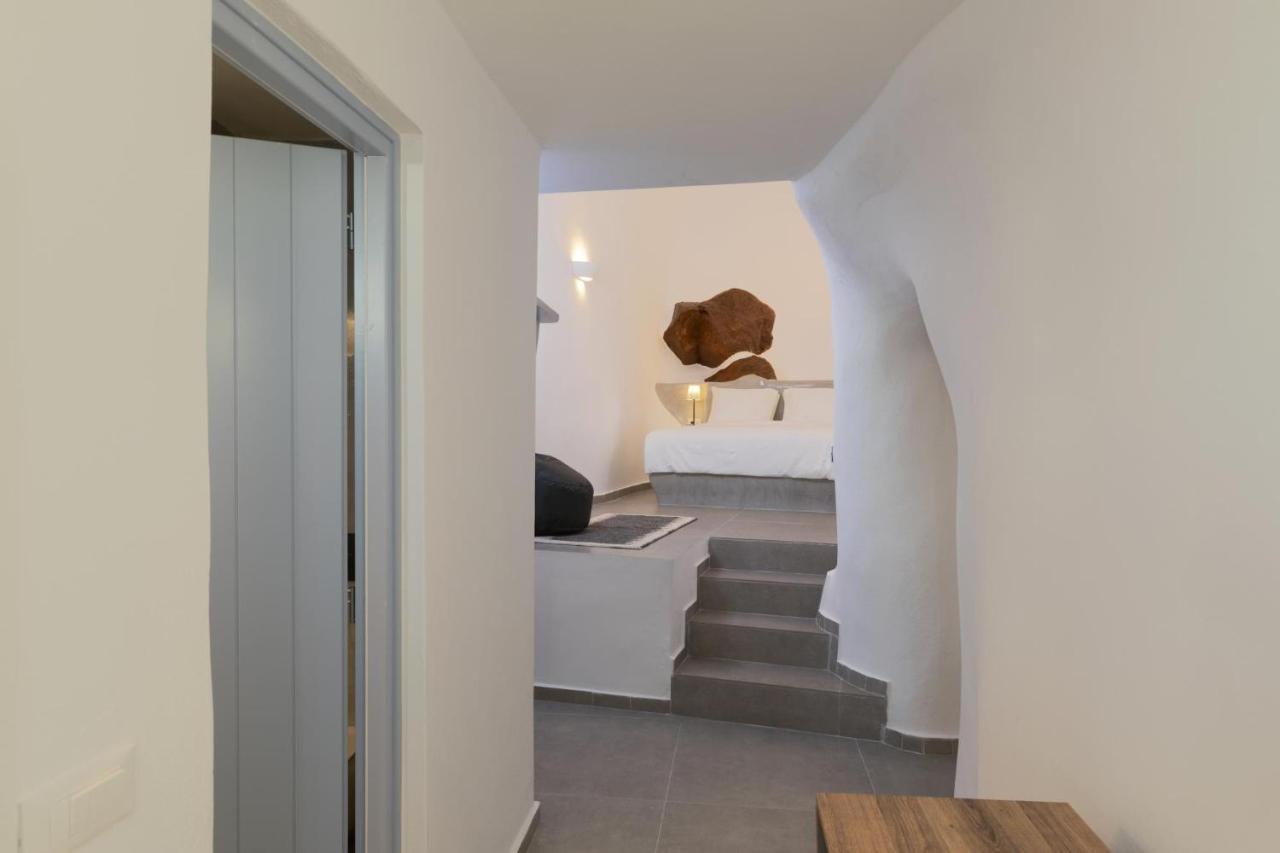 Ammoudi Sunset Cave Santorini Apartment Oia  Bagian luar foto